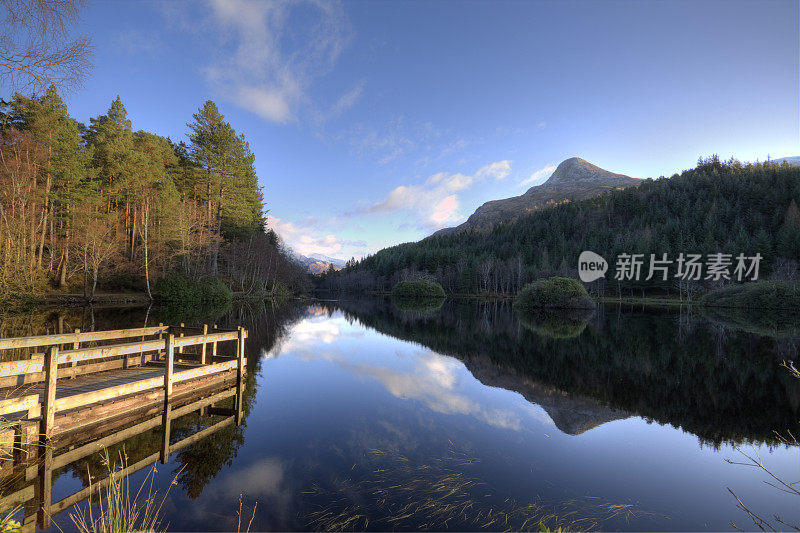 苏格兰Glencoe Lochan Reflections的Pap。